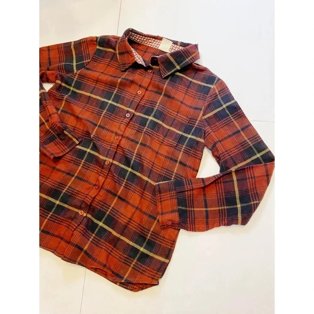 White Crow Plaid Flannel Button Down Top Sz M